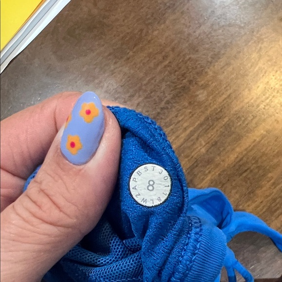 Lululemon Free To Be Wild Royal Blue Sports Bra Size 8 - Picture 4 of 4